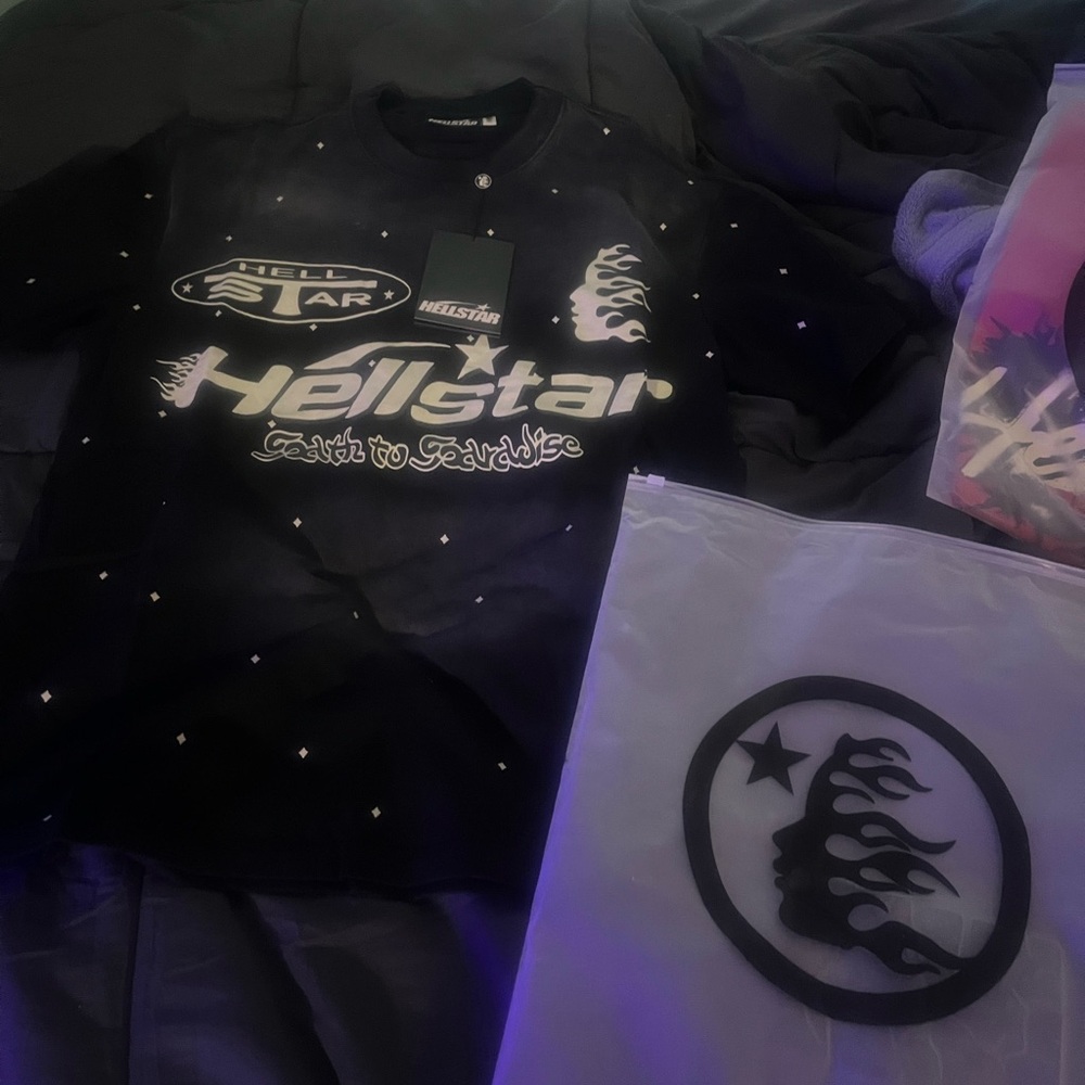 Black hellstar t-shirt